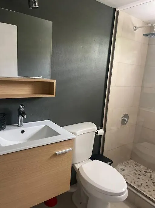 New Kingston Retreat Apartman