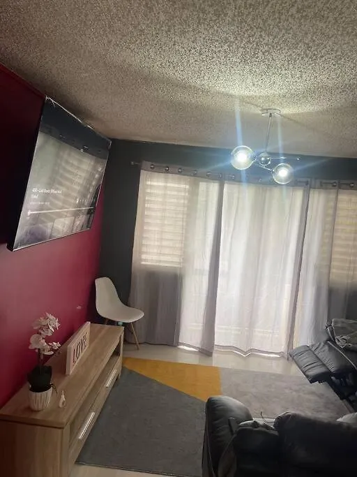 New Kingston Retreat Apartman