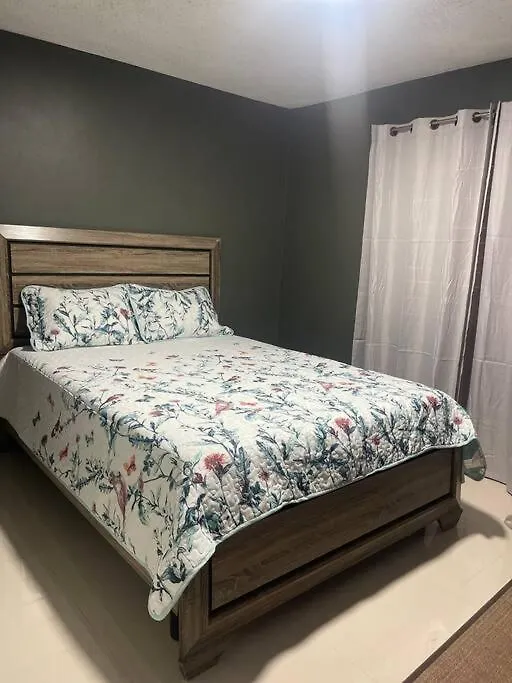 New Kingston Retreat Apartman